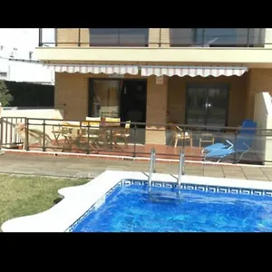 Con Terraza Y Acceso Directo A La Piscina Y A 50 M De La Playa Miami Platja (Miami Playa)